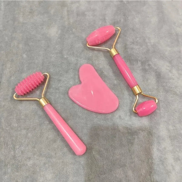 Set Gua Sha + Roller in Quarzo Rosa – Routine viso 3 minuti al giorno